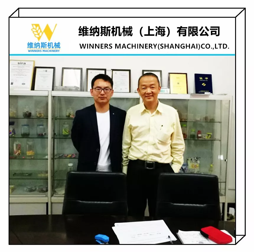 马来西亚客户合影